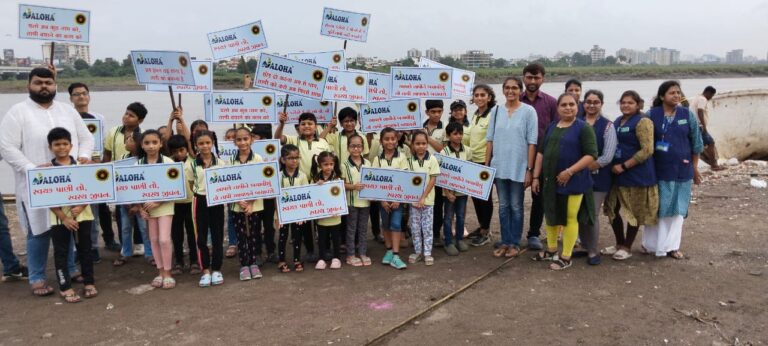 Aloha students’ take pledge to save Tapi River (4)