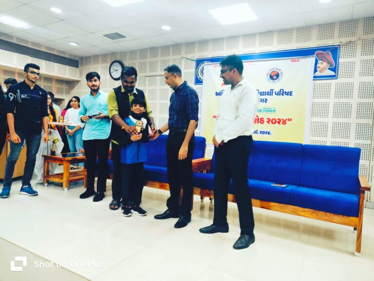 Proud Moment for T.M. Patel International School Meghan Kunal Pawar Honored by ABVP Surat Mahanagar 2024