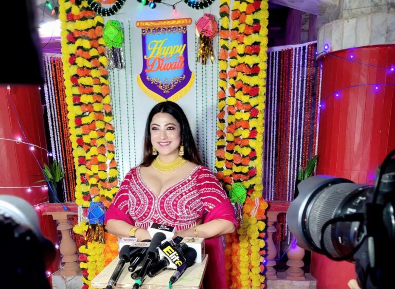 Diwali Celebration Actress-Turned-Producer Sweety Chhabra Brings New Energy to Bhojpuri Cinema with Seven New Films