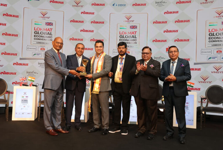 CA Abhay Bhutada honoured with Bharat Bhushan Award at Lokmat Global Economic Convention