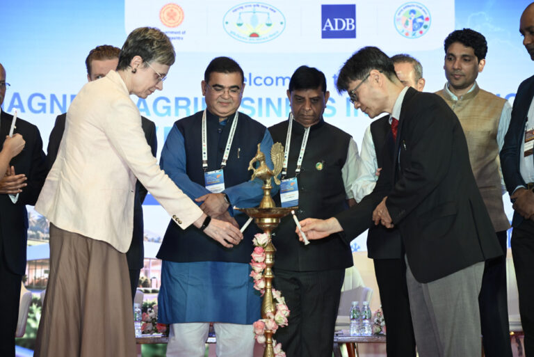 Shri Jaykumar Rawal - Event Image - 2.JPG